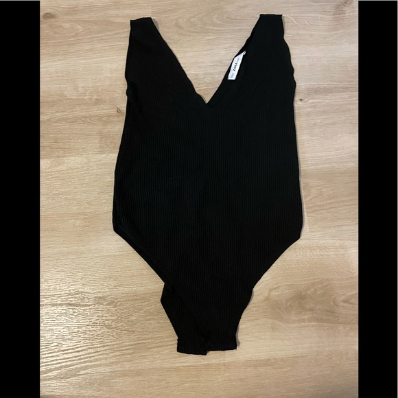 Zara Knit V Neck Bodysuit Medium - Picture 1 of 2